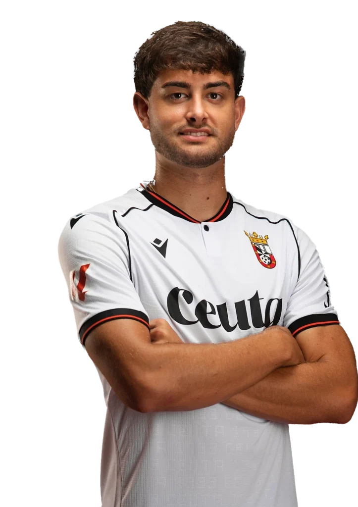 Miguel Vives, jugador del AD Ceuta FC B